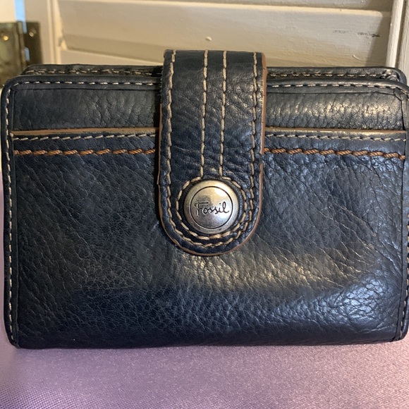 Fossil Navy and Mustard Leather Wallet - Picture 2 of 8